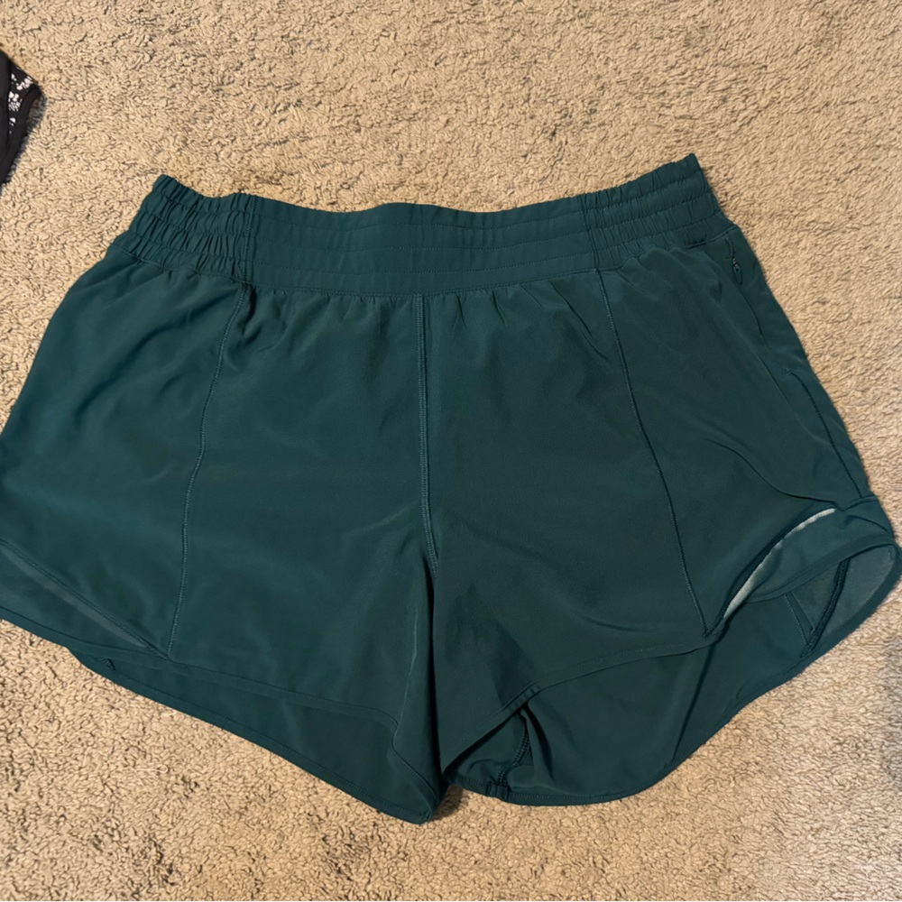 Lululemon High Rise Hottie Hot Short